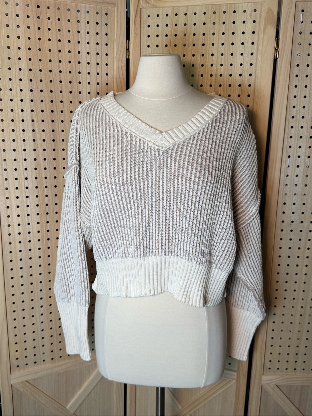 Altar'd State Colorblock‎ Cropped Chenille Sweater NWT XS V Neck Boho Cozy Soft - Picture 2 of 13